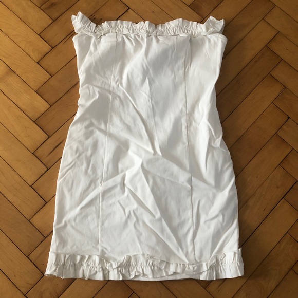 Nasty Gal Dresses & Skirts - NastyGal Ruffle Mini Dress